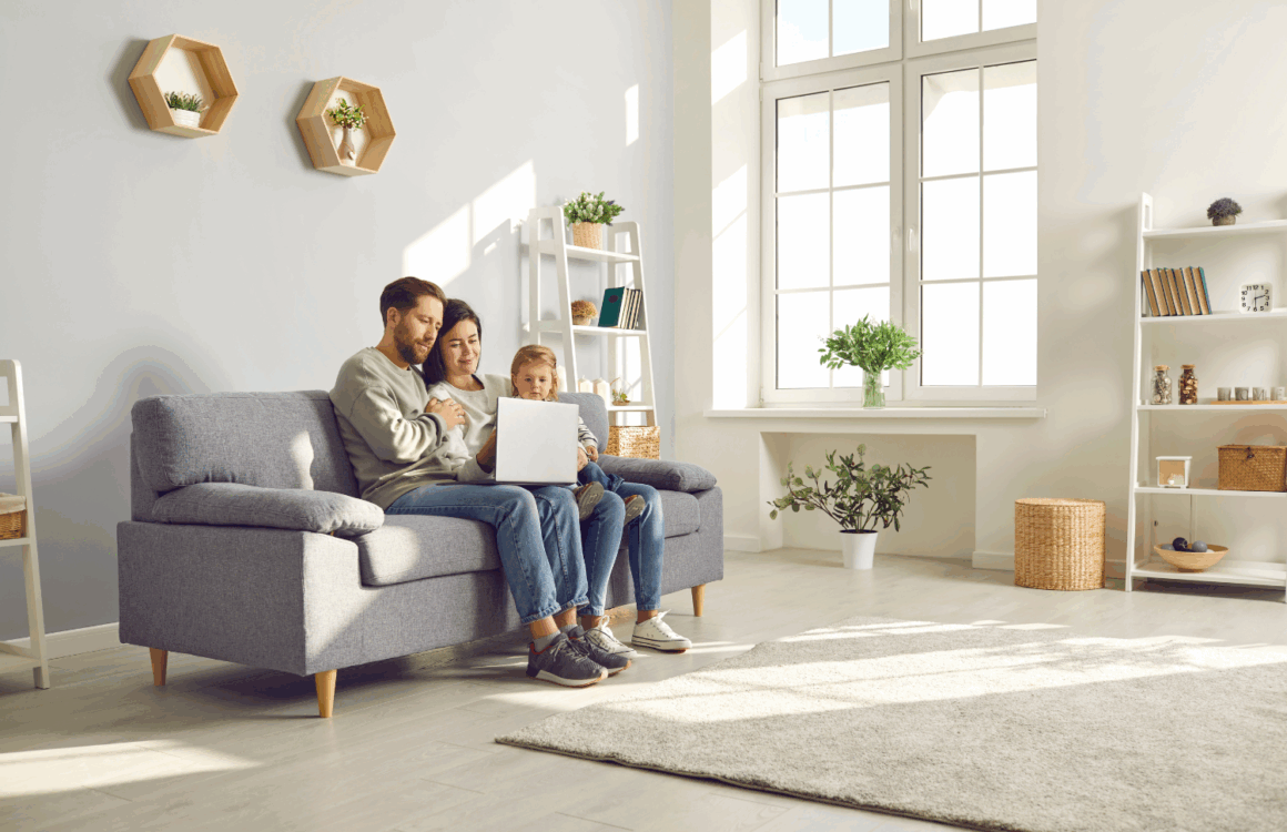 Tracker mortgage explained: benefits & risks